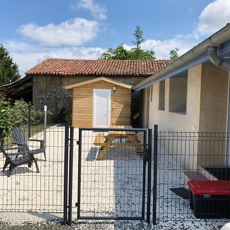 Bed and Breakfast La Petite Ferme De Pouillon - Parc Animalier - Aire De Loisirs Экстерьер фото